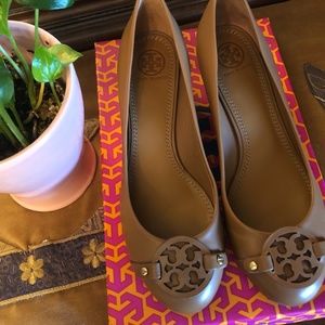 Tory Burch Royal Tan Mini Miller 45mm Leather Heel